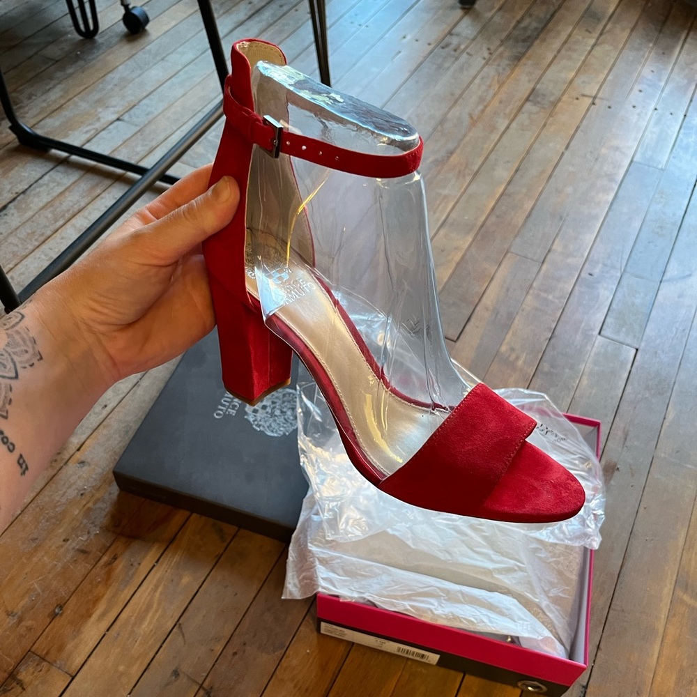 New in box VINCE CAMUTO red suede heels. Tall suede heels